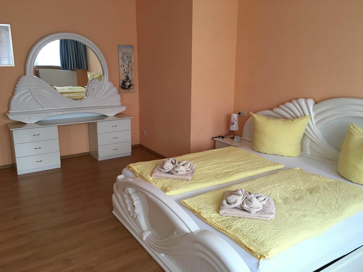 Ferienhaus, Doppelhaushaelfte In Seebad Ahlbeck Херингсдорф Экстерьер фото